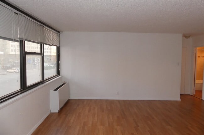 Building Photo - 280 Marin Blvd