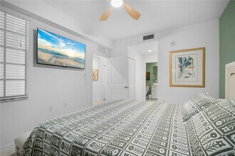 Building Photo - 15345 Grn Acrs Ave