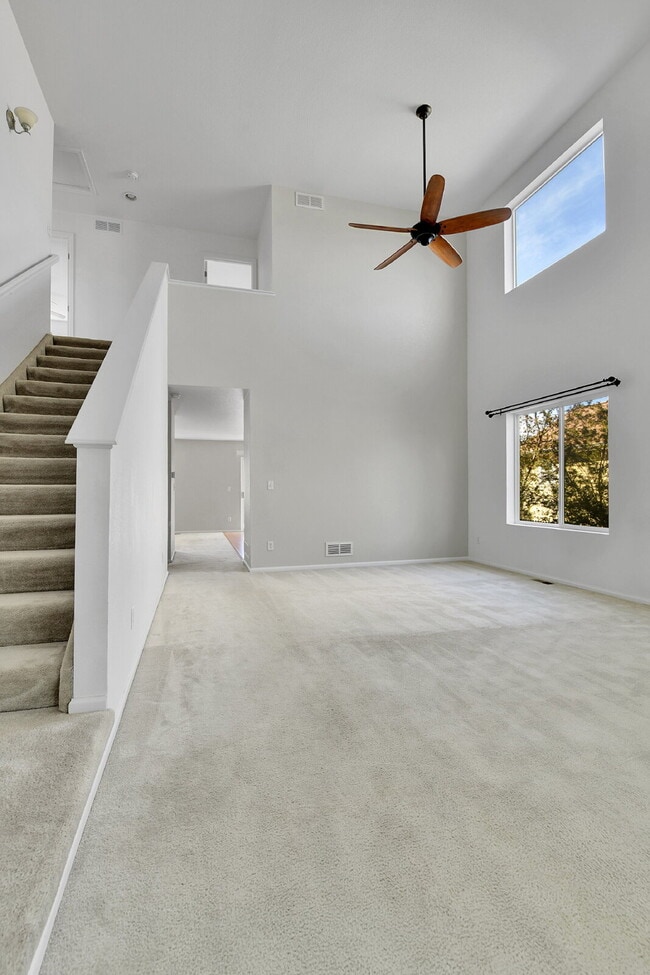 Building Photo - $2,550.00 - 3 Beds, 2.5 Baths, Single Fami...
