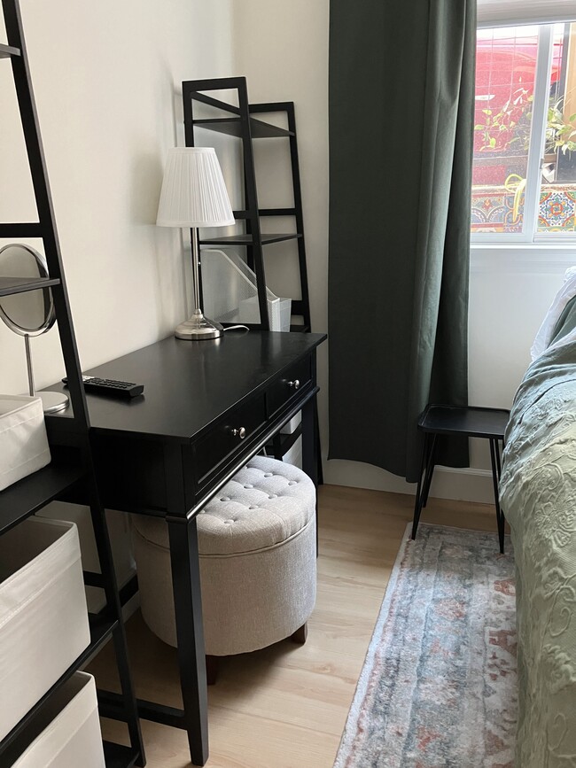 Building Photo - 5516 Market St