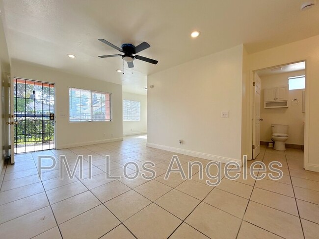 Foto del edificio - 7121 Newell Street