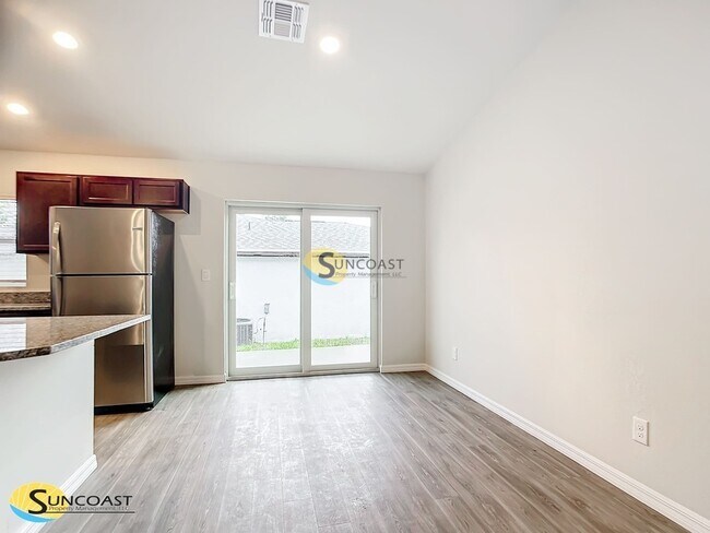 Foto del edificio - 8608 N Gilovu Dr