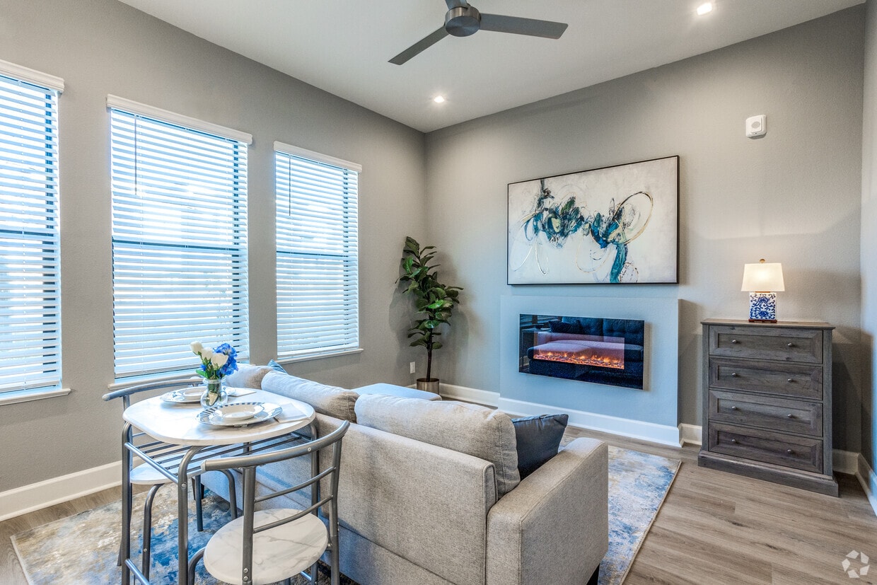 Cityscape Star - 1812 Hickory St Dallas, TX 75215 | Apartments.com