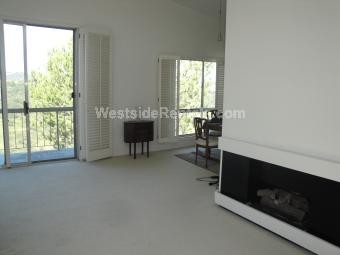 Foto principal - 2345 Roscomare Rd