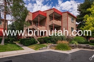 Building Photo - 4836 Highland Cir