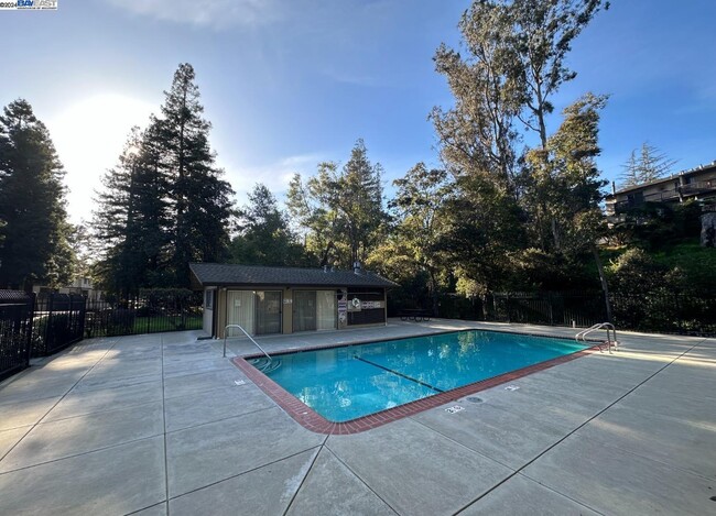 Building Photo - 1756 Kudu Ct