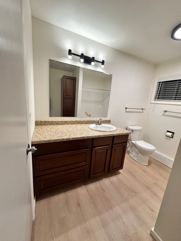 Foto del edificio - 105 E Peach St