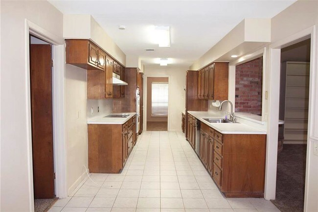Foto del edificio - 502 Misty Ln
