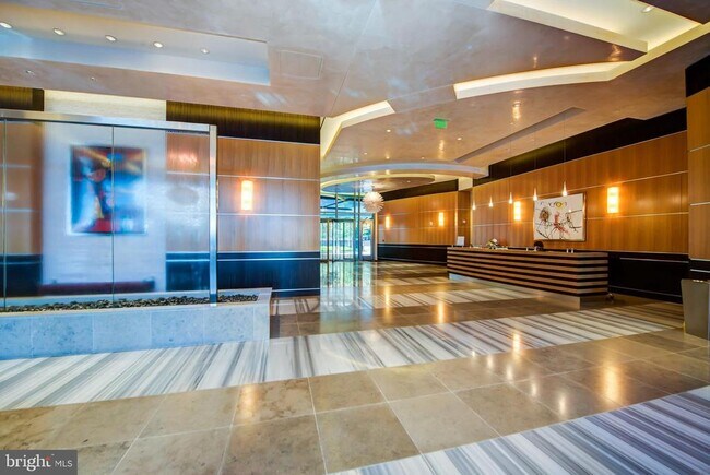 Foto del edificio - 1881 N Nash St