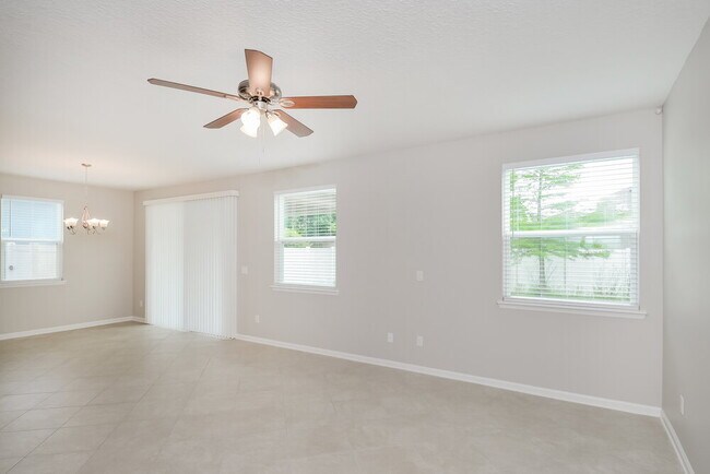 Foto del edificio - 7046 Crispin Cove Dr