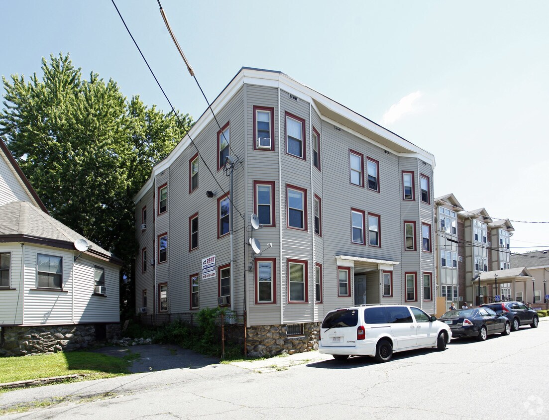 139 How St, Haverhill, MA 01830 Apartments in Haverhill, MA