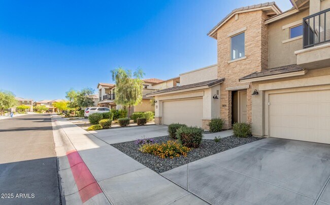 Building Photo - 5100 E Rancho Paloma Dr