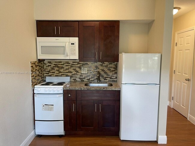 Foto del edificio - 4260 NW 31st Terrace