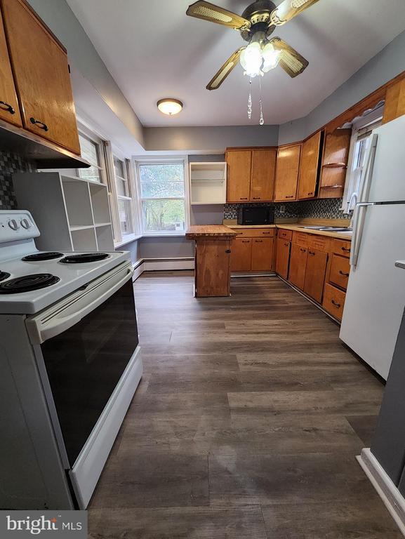 Foto del edificio - 13723 Dumfries Rd