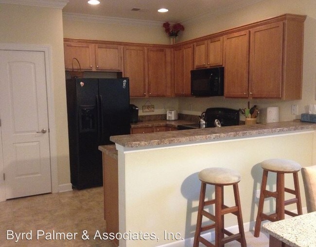 Foto del edificio - 1128 Fairway Ln