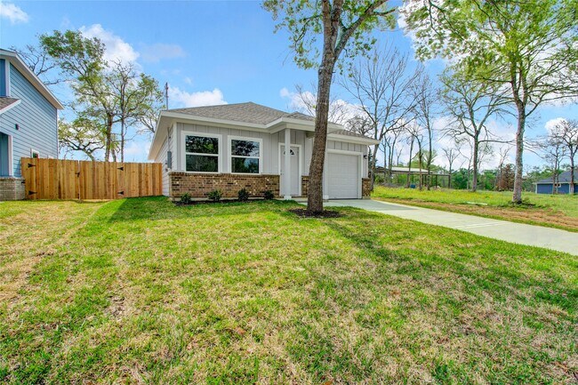Foto del edificio - 24735 Waterford St