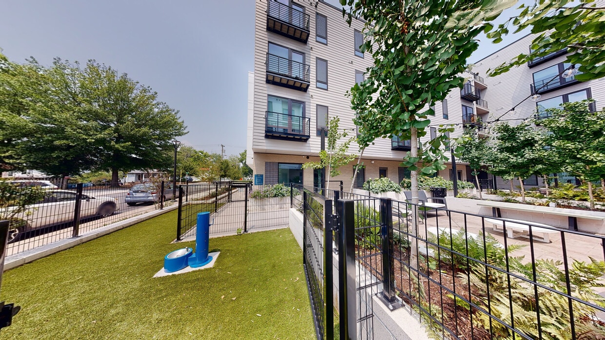 Photo - 10th & Dairy Apartments