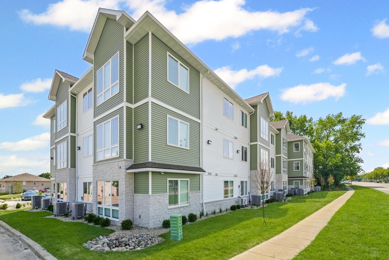 Foto principal - 2414 N Neil