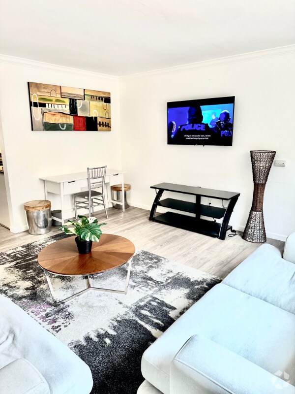 Candlelight Estates Apartments for Rent with Washer & Dryer San Diego, CA 1 Rentals