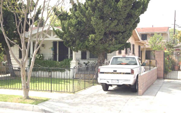 Primary Photo - 6525 Albany St