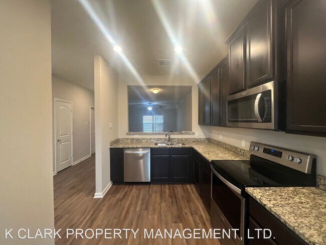 Building Photo - 5 br, 2.5 bath House - 6203 COOPER CASH
