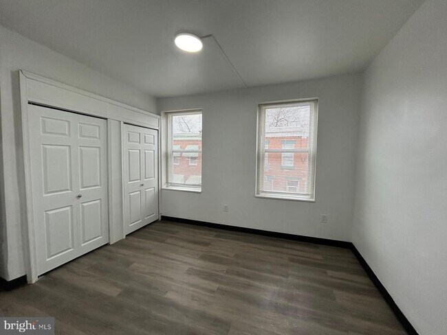 Foto del edificio - 2736 N Croskey St