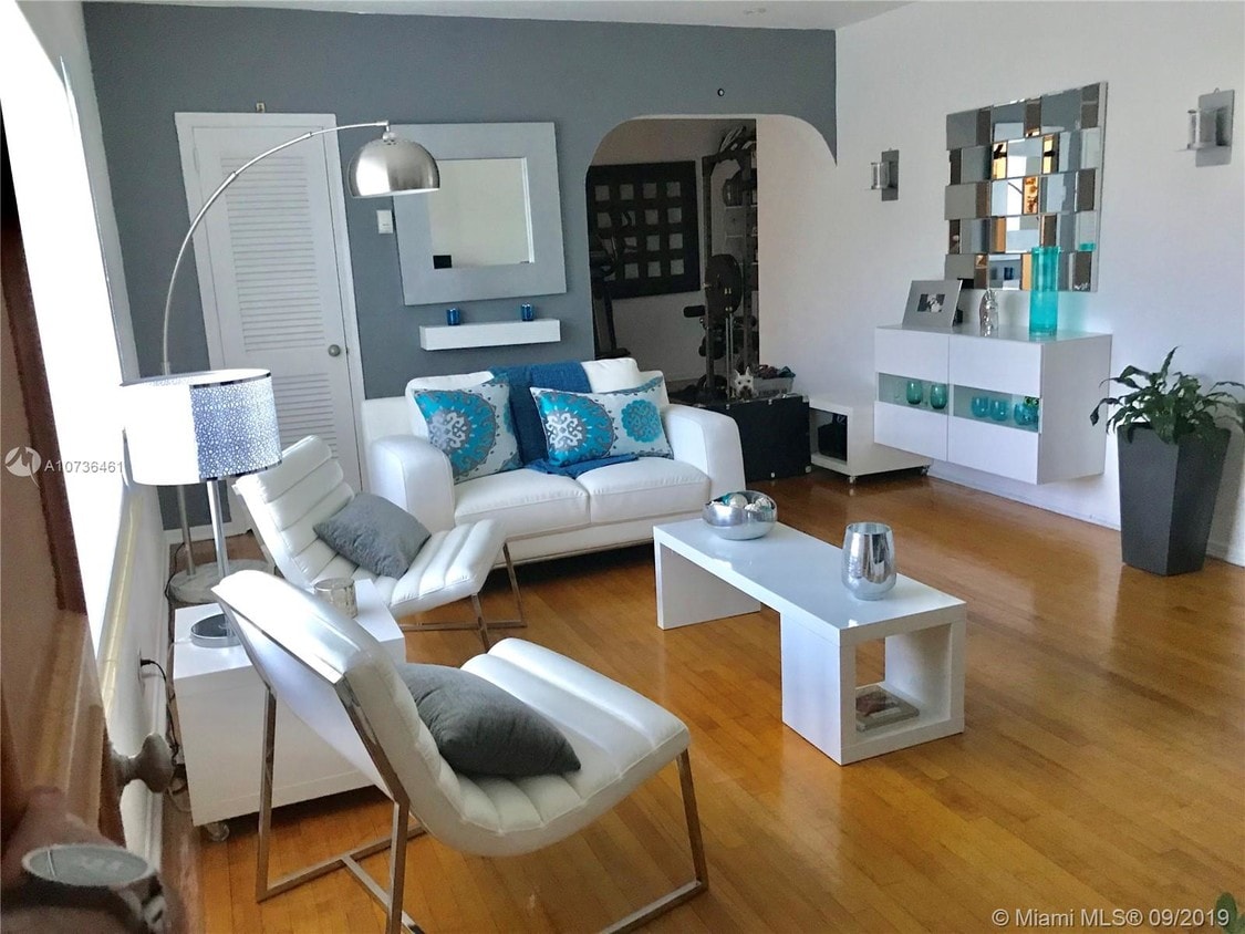 Foto principal - 270 SW 25th Rd