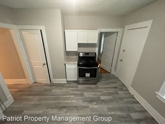 Building Photo - 4 br, 1 bath House - 27 Newland St