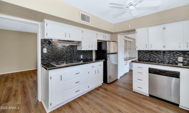 Building Photo - 2309 N 83rd Pl