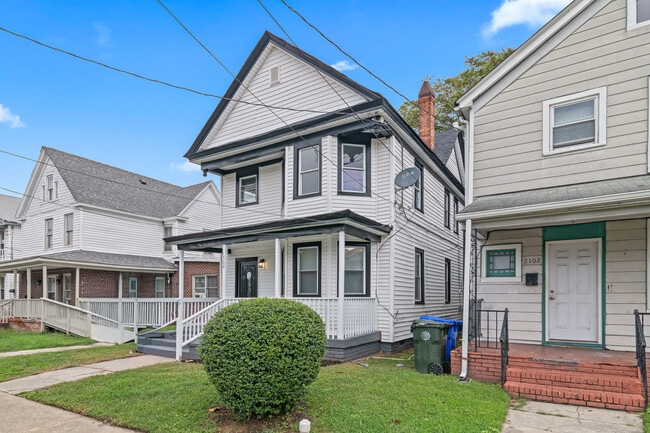 Building Photo - 2104 Marshall Ave