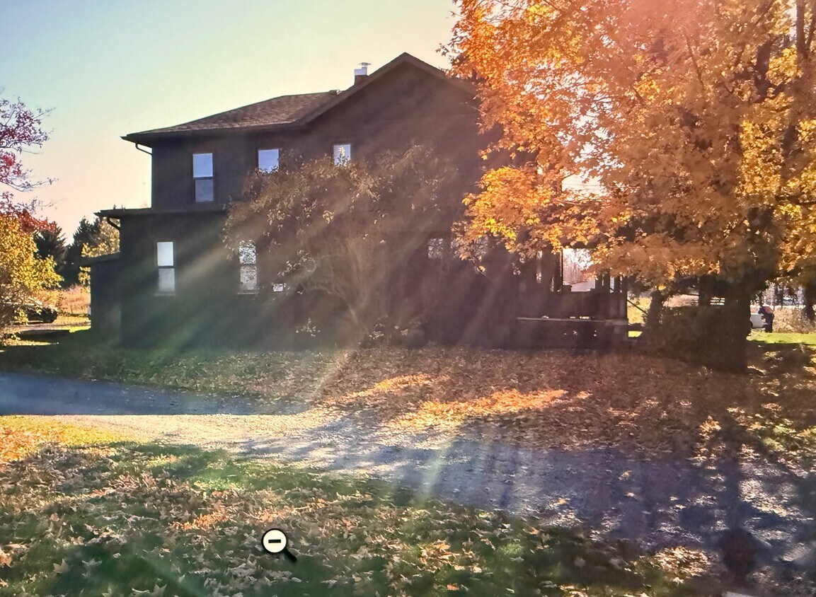 Foto principal - 1048 Danby Rd