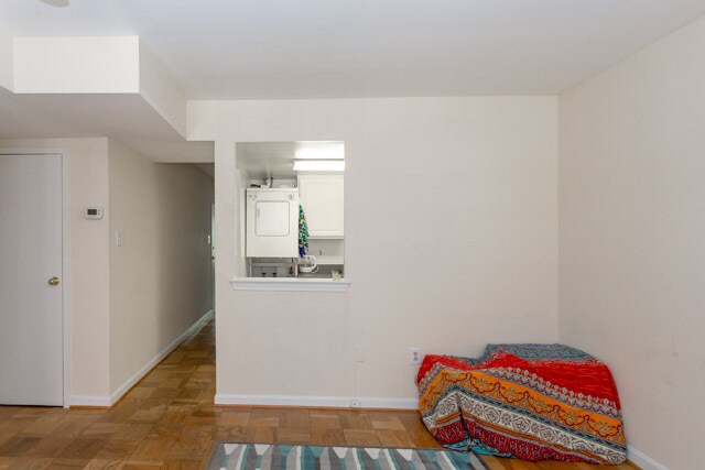 Primary Photo - 1615 Corcoran St NW