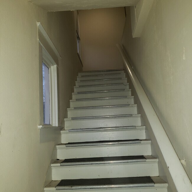 Foto del edificio - 114 W 7th St