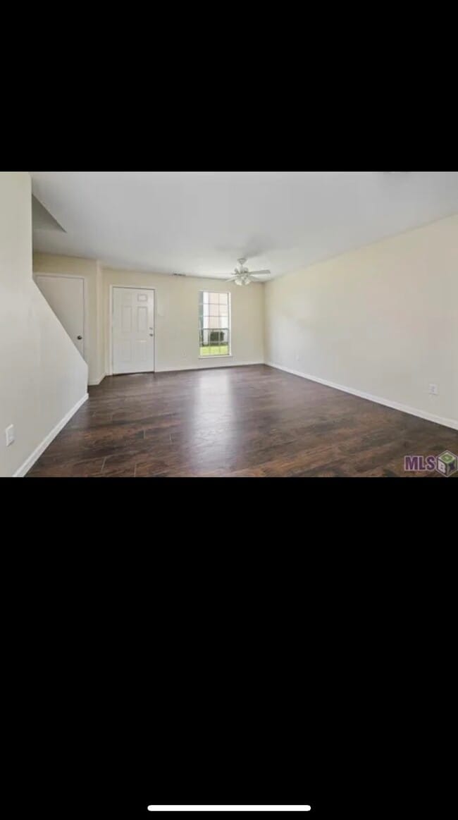 Building Photo - 1757 Boulevard De Province