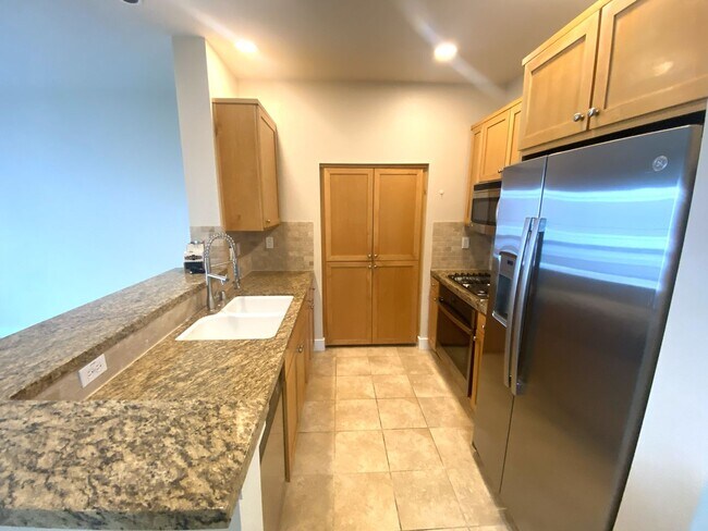 Foto del edificio - Updated 1 bedroom 55+ Community across from Wilson Park!