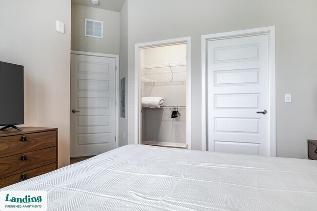 Building Photo - 4902 Cosmos Cir