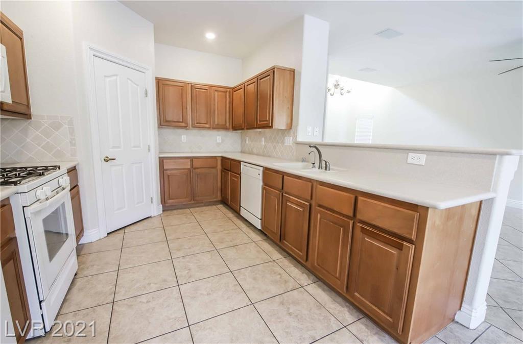 Building Photo - 9186 Grey Neck Cove Ct