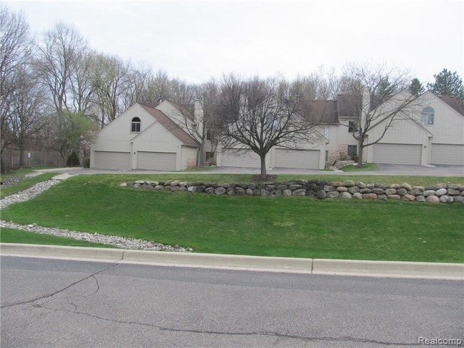 Building Photo - 29316 Laurel Dr