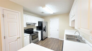 Building Photo - 2628 Beard Ct