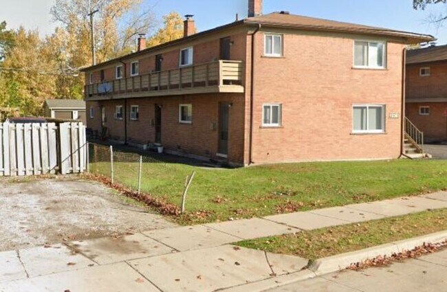 Building Photo - 1936 Goddard Rd