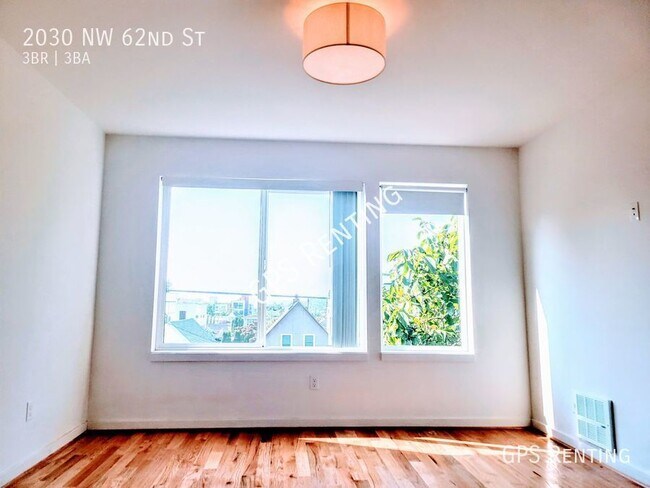 Foto del edificio - Light filled modern Townhome