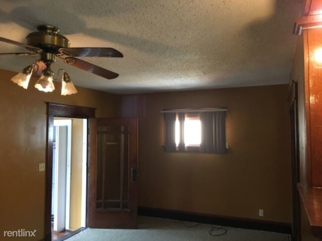 Building Photo - 4 br, 2 bath House - 198 Berkshire Ave