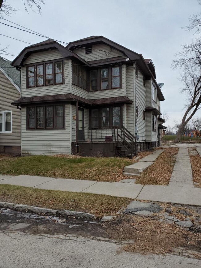 Front of Duplex - 1310 W Clarke St