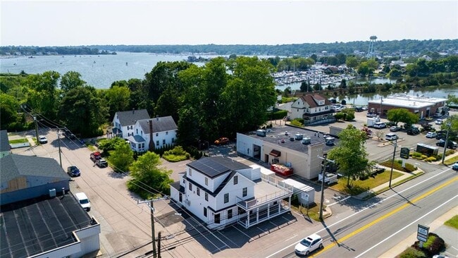 Building Photo - 44 Williams Ave