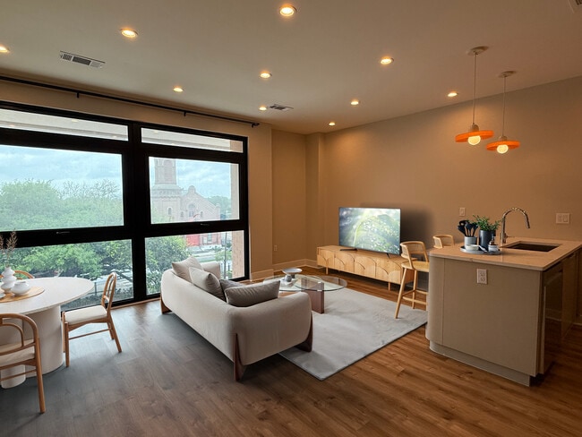 Building Photo - The Jackson