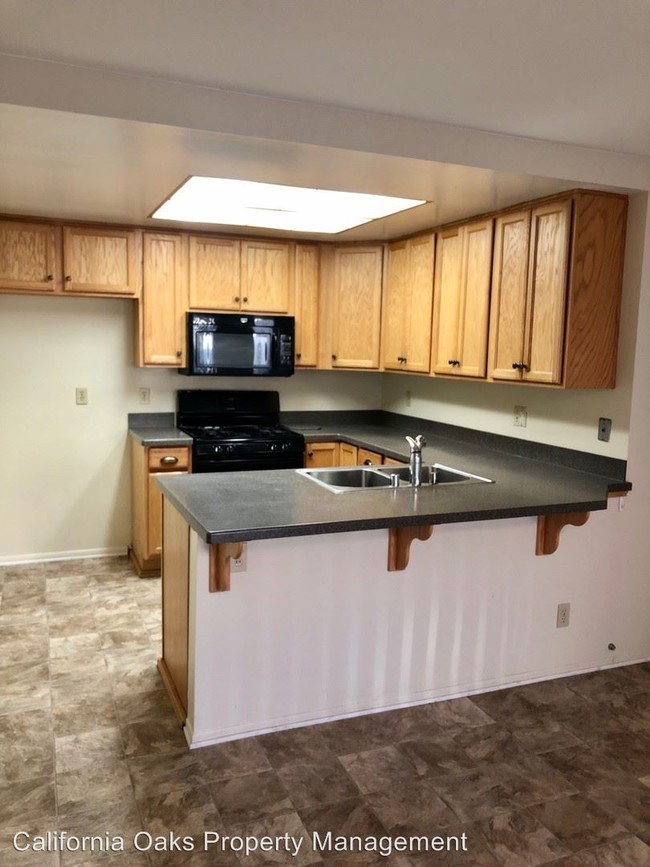 Foto del edificio - 4 br, 2 bath House - 6086 Sparrow Street