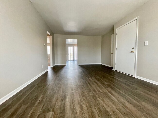Foto del edificio - 4245 Oak Park Dr SE