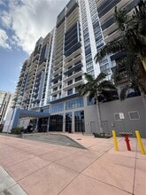 Building Photo - 5350 NW 84th Ave