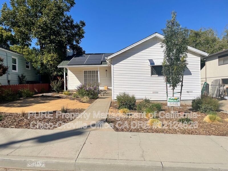 Foto principal - 3090 Grand View Ave