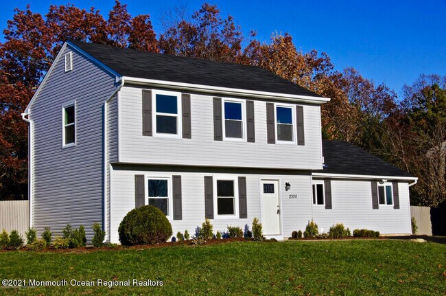 Building Photo - 2300 Oak Knoll Dr